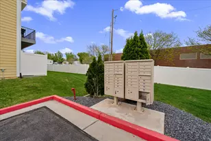 2504 N Knights Ln, Layton, UT 84041 - Photo 38