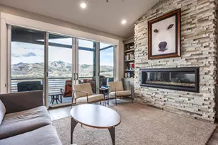 11258 N Shoreline Ct, Hideout, UT 84036 - Photo 2