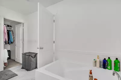 1402 N Meadow Ln, Spanish Fork, UT 84660 - Photo 16