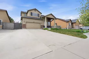 8757 N Jefferson Dr, Eagle Mountain, UT 84005 - Photo 36