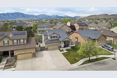 8757 N Jefferson Dr, Eagle Mountain, UT 84005 - Photo 40