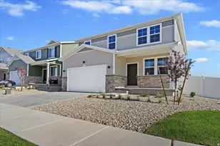 297 N Roundabout St, Saratoga Springs, UT 84045 - Photo 2