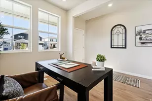 297 N Roundabout St, Saratoga Springs, UT 84045 - Photo 4
