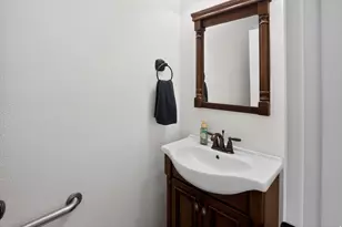 1019 E Maple Dr, Spanish Fork, UT 84660 - Photo 12
