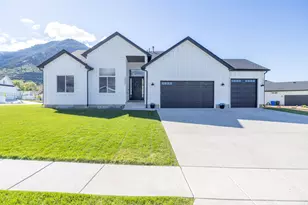 2492 N 1100 E, North Ogden, UT 84414 - Photo 2
