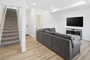 1298 E 1640 S, Ogden, UT 84404 - Photo 8