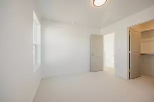 3008 N Kingbird Dr, Eagle Mountain, UT 84005 - Photo 12
