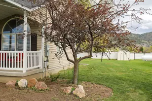 320 S 100 W, Malad City, ID 83252 - Photo 12