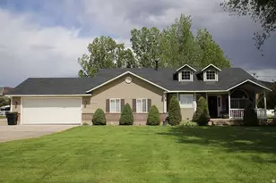320 S 100 W, Malad City, ID 83252 - Photo 4