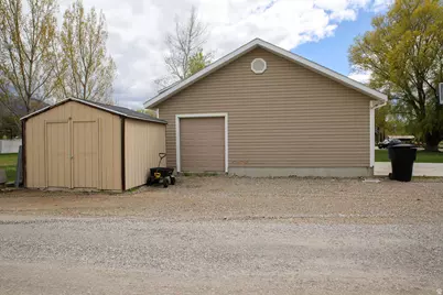 320 S 100 W, Malad City, ID 83252 - Photo 26