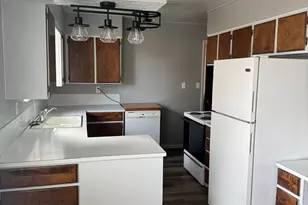 145 S 200 E, Richfield, UT 84701 - Photo 4