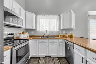 1373 N 2700 W, Clinton, UT 84015 - Photo 8