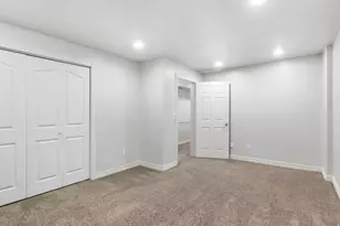 302 W Hidden Hollow Dr S, Orem, UT 84058 - Photo 36