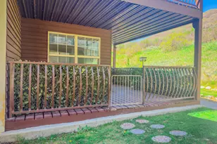 1041 W Grindelwald Ct, Midway, UT 84049 - Photo 1