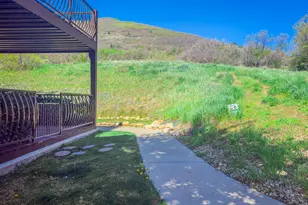 1041 W Grindelwald Ct, Midway, UT 84049 - Photo 2
