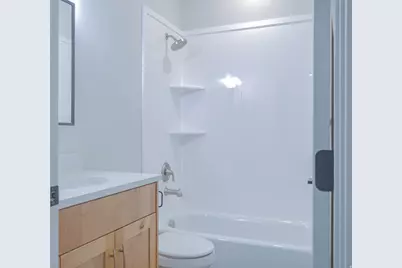 190 E 625 S, Hyde Park, UT 84318 - Photo 20