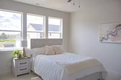 190 E 625 S, Hyde Park, UT 84318 - Photo 14