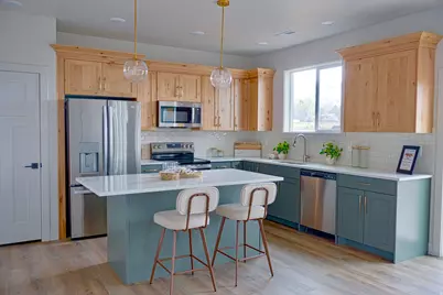190 E 625 S, Hyde Park, UT 84318 - Photo 4
