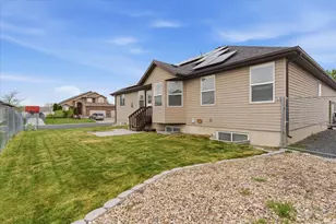 4521 W 5625 S, Hooper, UT 84315 - Photo 32