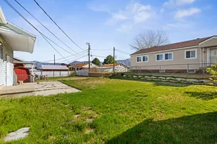 4594 S 250 E, Washington Terrace, UT 84405 - Photo 18