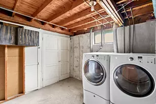 4594 S 250 E, Washington Terrace, UT 84405 - Photo 16