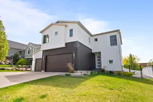 1578 E Maple Way, Layton, UT 84040 - Photo 2