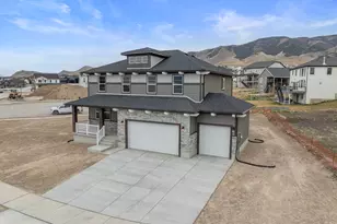 3317 S Zigzag Heron Dr, Saratoga Springs, UT 84045 - Photo 2