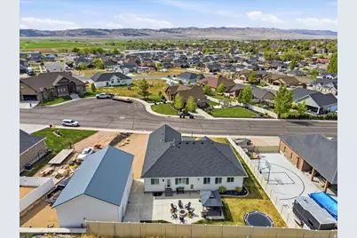 987 S 480 E, Nephi, UT 84648 - Photo 8