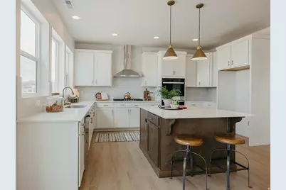 5233 S Paramount Dr, Riverdale, UT 84405 - Photo 6