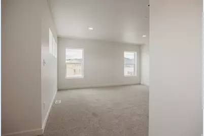5233 S Paramount Dr, Riverdale, UT 84405 - Photo 30