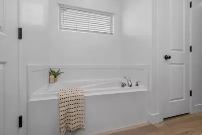 826 W Walnut Bark Ln, Mapleton, UT 84664 - Photo 18