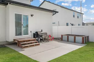826 W Walnut Bark Ln, Mapleton, UT 84664 - Photo 32