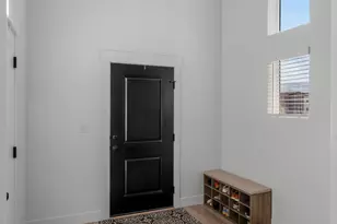 826 W Walnut Bark Ln, Mapleton, UT 84664 - Photo 4