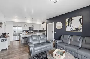 875 S Depot St, Clearfield, UT 84015 - Photo 4