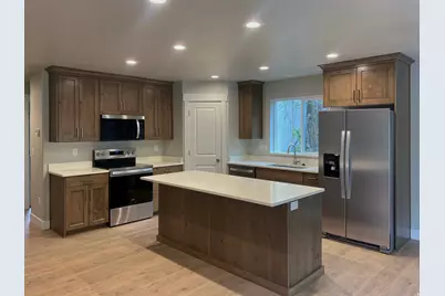 1025 S Gramercy Ave, Ogden, UT 84404 - Photo 2