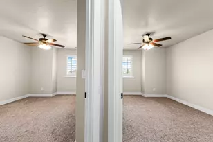378 N Thurston Ln, Layton, UT 84040 - Photo 34
