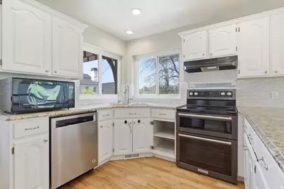 802 S East Mountain Cir, Alpine, UT 84004 - Photo 8