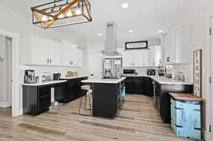 766 W 2825 N, Pleasant View, UT 84414 - Photo 10