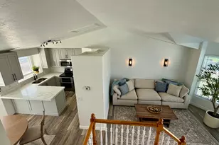 988 E Blue Heron Circle, Draper, UT 84020 - Photo 6