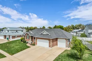 486 W 350 S, Layton, UT 84041 - Photo 36