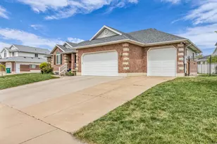 486 W 350 S, Layton, UT 84041 - Photo 30