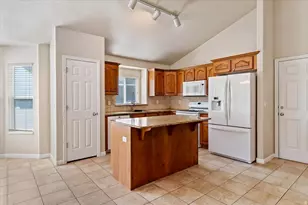 949 E Chris Circle, Clearfield, UT 84015 - Photo 6