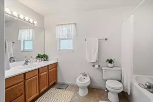 1229 N 2025 W, Layton, UT 84041 - Photo 20
