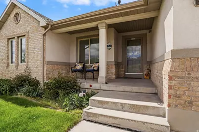 1229 N 2025 W, Layton, UT 84041 - Photo 4