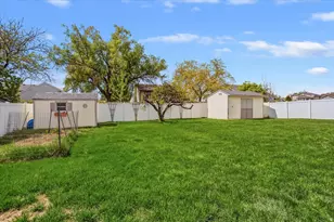 1229 N 2025 W, Layton, UT 84041 - Photo 28
