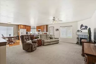 1229 N 2025 W, Layton, UT 84041 - Photo 8