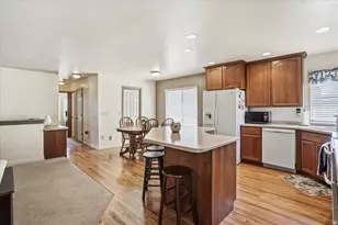 1229 N 2025 W, Layton, UT 84041 - Photo 12