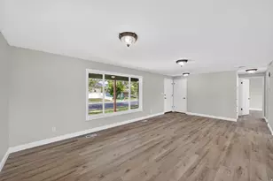605 W 5735 S, Murray, UT 84123 - Photo 6