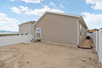 1131 Vegas St W, Grantsville, UT 84029 - Photo 6
