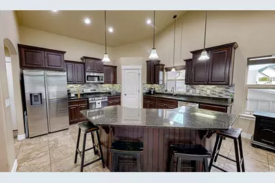 1804 E 1850 S, Spanish Fork, UT 84660 - Photo 2